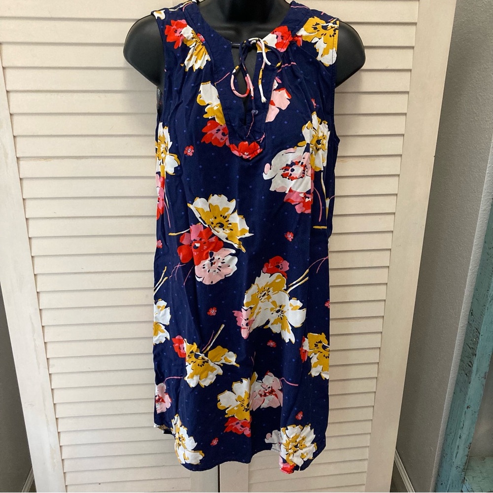 Old Navy blue floral sleeveless dress